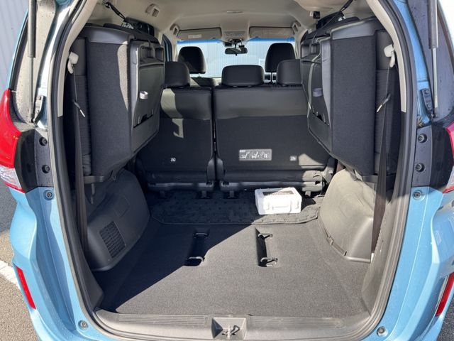 Honda FREED HYBRID 2017-09 195523-26
