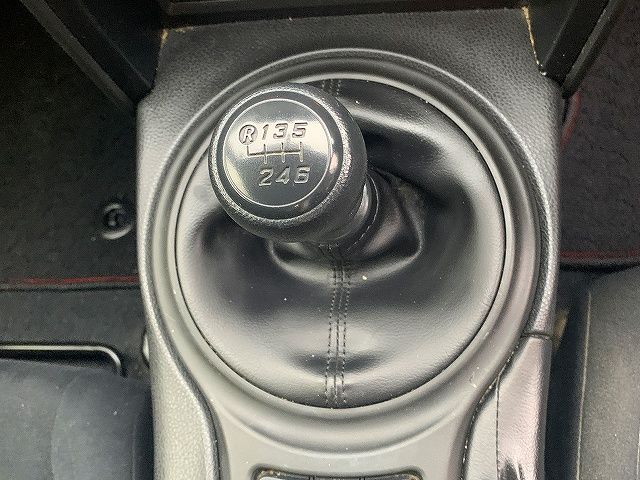 Toyota 86 2013-03 187205-7
