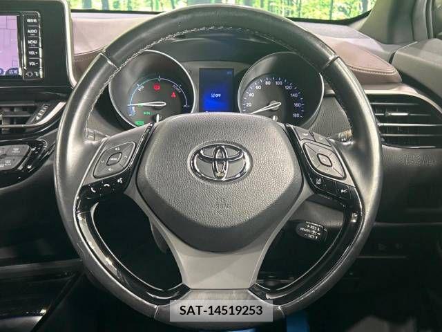 Toyota C-HR 2017-06 357760-4