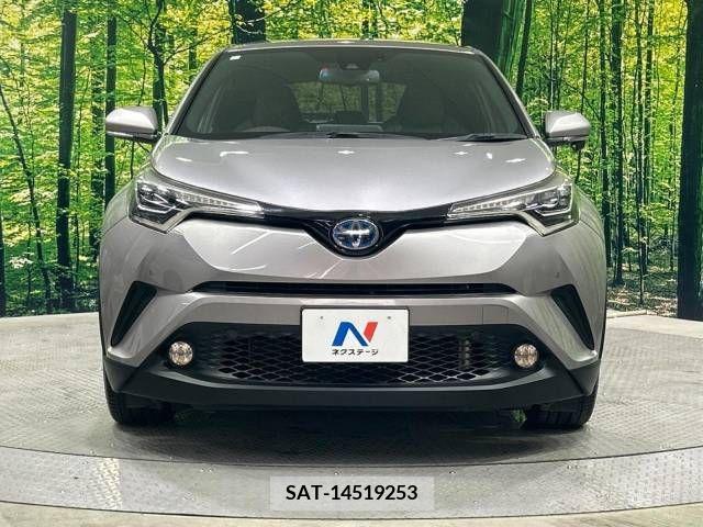 Toyota C-HR 2017-06 357760-14