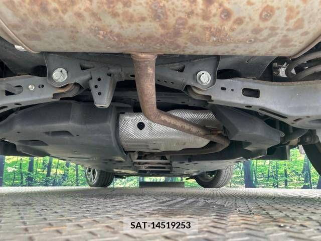 Toyota C-HR 2017-06 357760-19