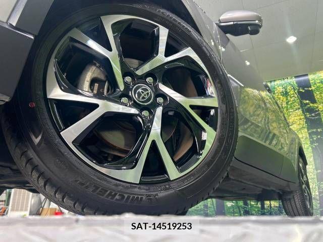 Toyota C-HR 2017-06 357760-12