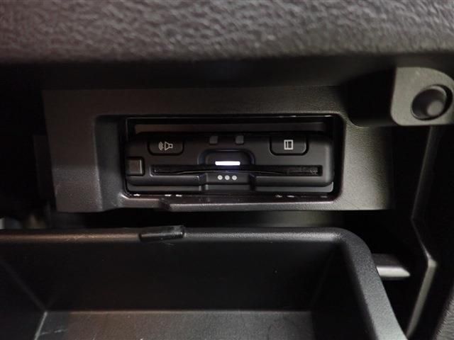 Nissan SERENA 2021-05 184158-13