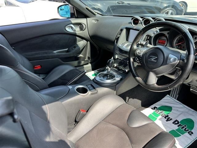 Nissan FAIRLADY Z 2010-05 1300-11