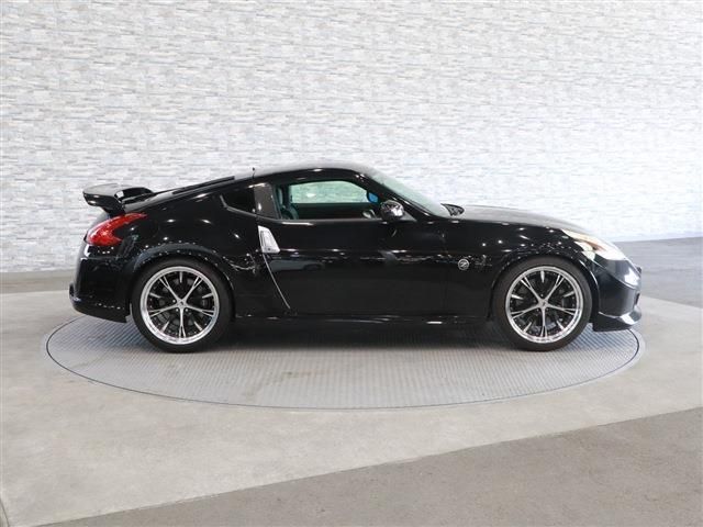 Nissan FAIRLADY Z 2010-05 1300-5