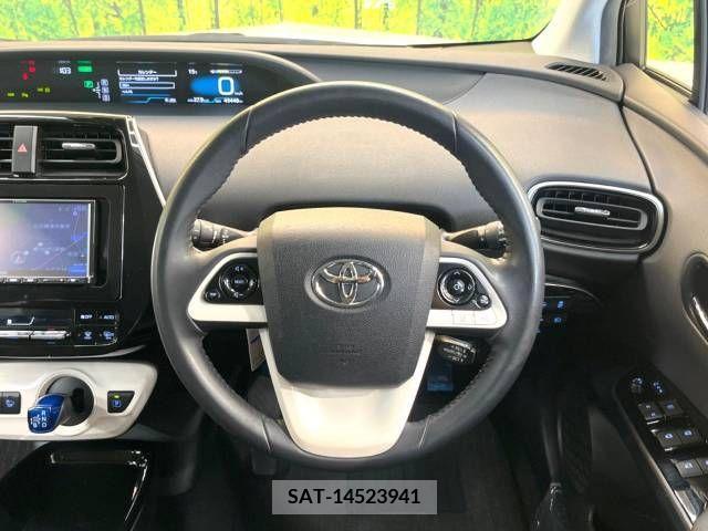 Toyota PRIUS 2018-10 281778-12