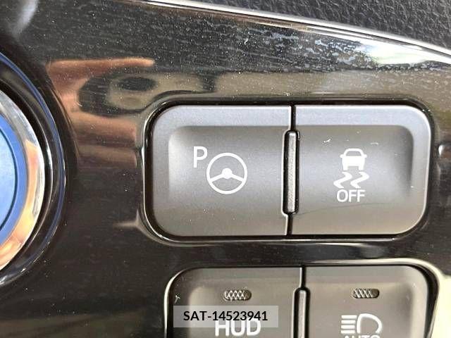 Toyota PRIUS 2018-10 281778-6