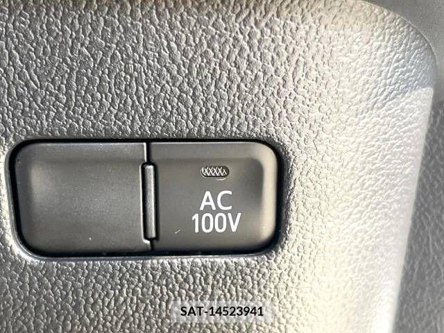 Toyota PRIUS 2018-10 281778-7