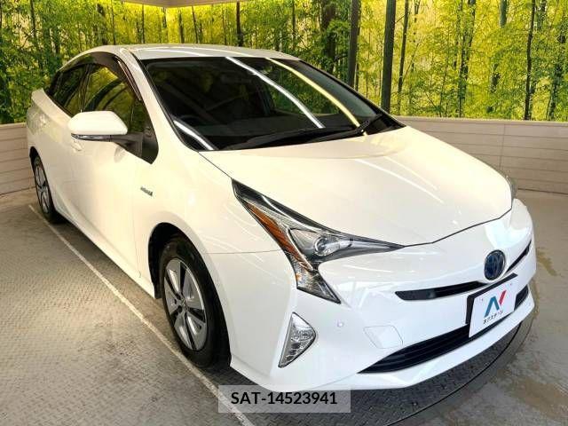 Toyota PRIUS 2018-10 281778-17