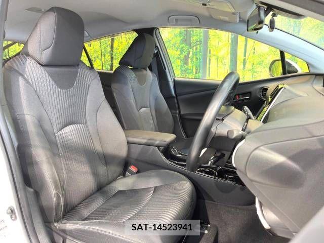 Toyota PRIUS 2018-10 281778-9