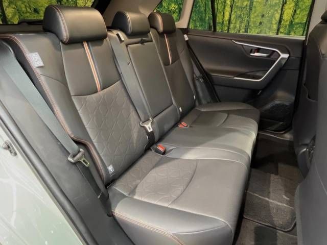Toyota RAV4 2020-08 192849-10