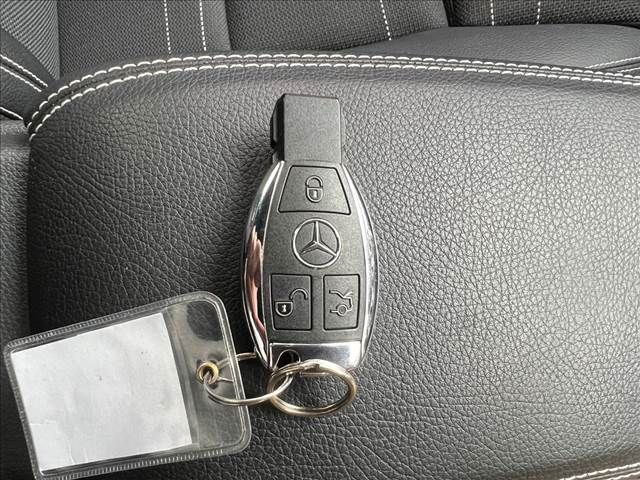 Mercedes Benz GLA-CLASS 2016-06 181429-17