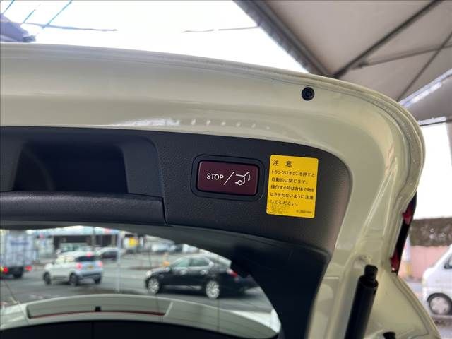 Mercedes Benz GLA-CLASS 2016-06 181429-16