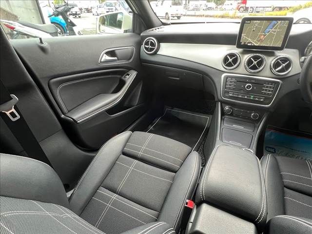 Mercedes Benz GLA-CLASS 2016-06 181429-20