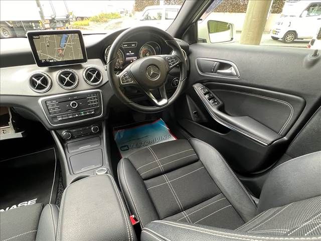Mercedes Benz GLA-CLASS 2016-06 181429-19