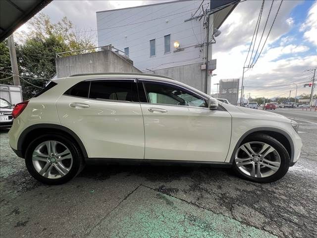 Mercedes Benz GLA-CLASS 2016-06 181429-22