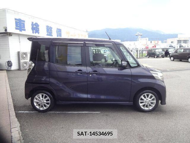 Nissan ROOX 2015-03 323776-3