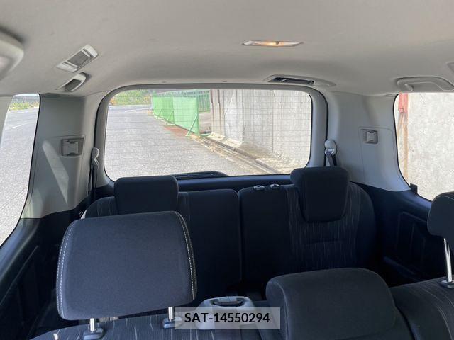 Toyota VOXY 2012-02 370374-20