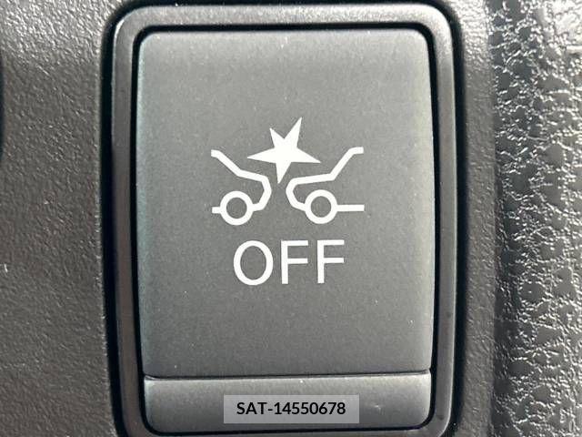 Nissan NOTE 2017-07 339829-3