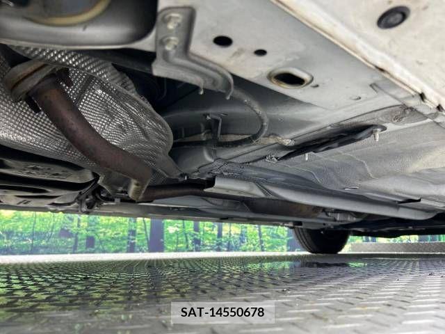 Nissan NOTE 2017-07 339829-19