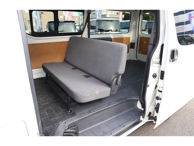 Toyota REGIUSACE VAN 2017-03 12465-17