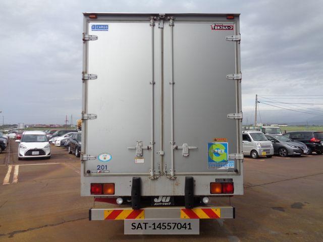 Isuzu FORWARD 2016-01 270316-6