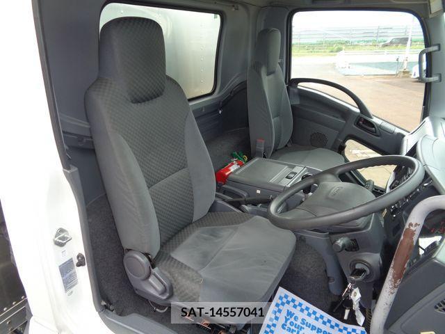 Isuzu FORWARD 2016-01 270316-7