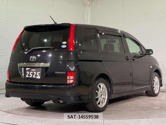 Toyota ISIS 2005-12 222422-7