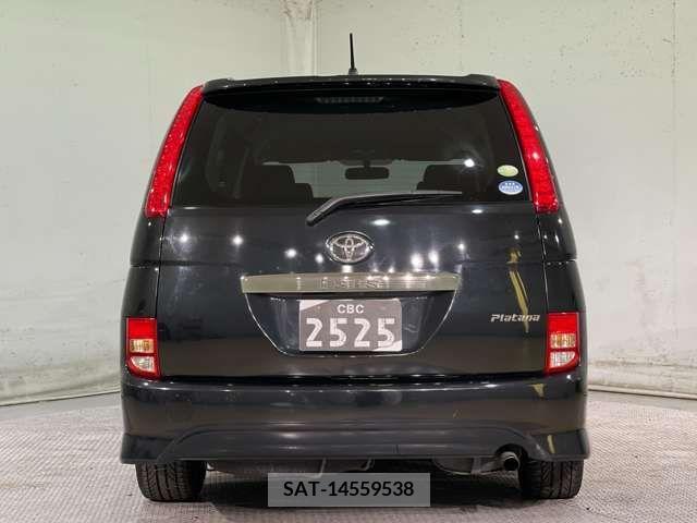 Toyota ISIS 2005-12 222422-8