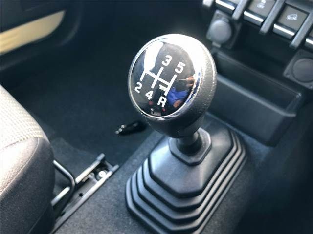 Suzuki JIMNY 2021-12 182766-24