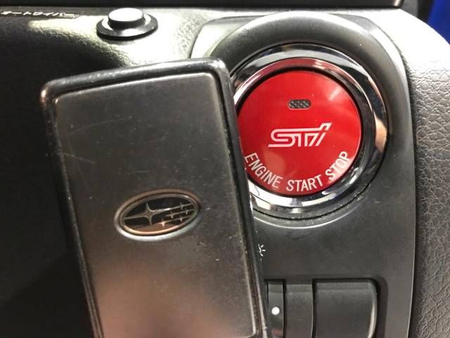 Subaru IMPREZA WRX 2011-10 185887-8