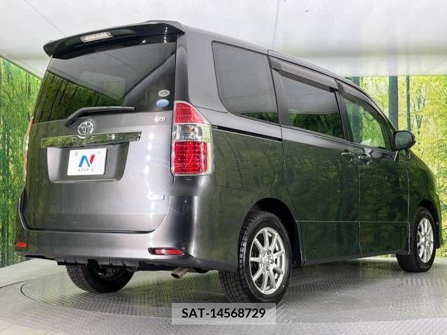 Toyota NOAH 2010-01 247533-18