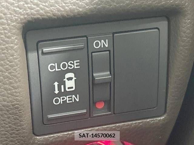 Honda N BOX 2022-12 345997-6