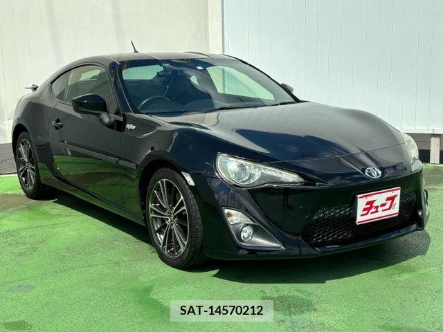 Toyota 86 2012-06 321121-6