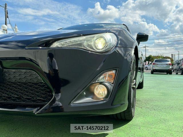 Toyota 86 2012-06 321121-17