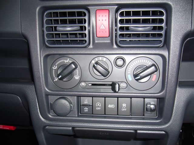 Suzuki CARRY TRUCK 2023-10 19362-11