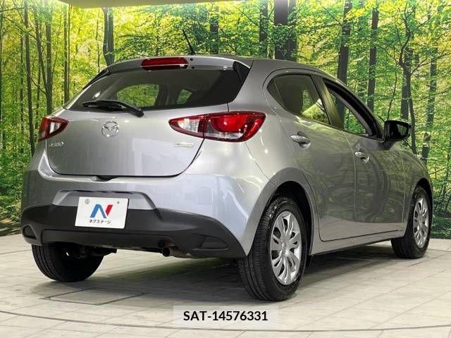 Mazda DEMIO 2015-10 327826-17