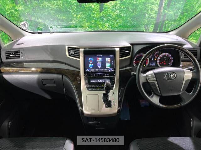 Toyota VELLFIRE 2014-02 330521-1