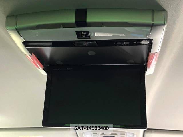 Toyota VELLFIRE 2014-02 330521-4