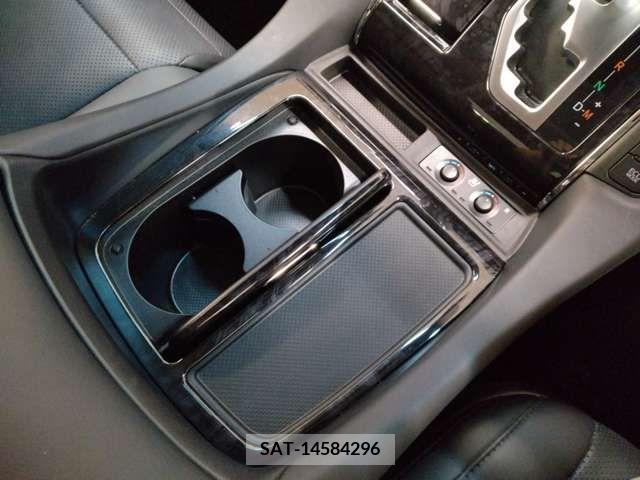 Toyota ALPHARD 2020-01 258987-14