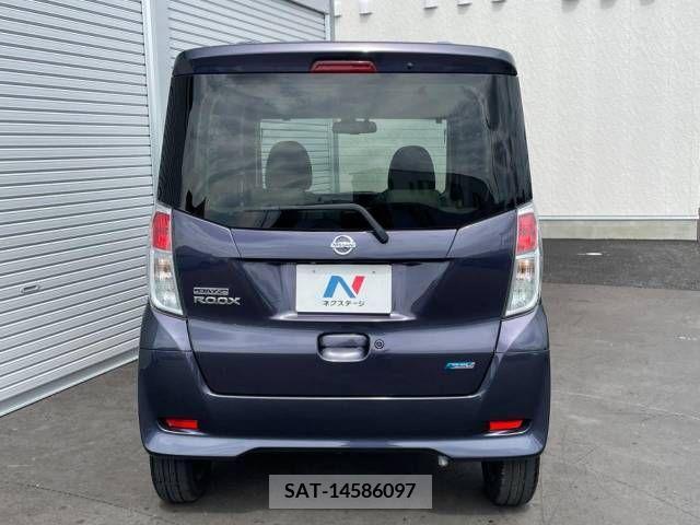 Nissan DAYZ 2014-10 359192-14