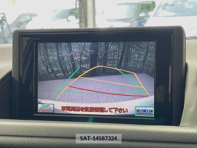 Lexus CT 2011-05 275576-5