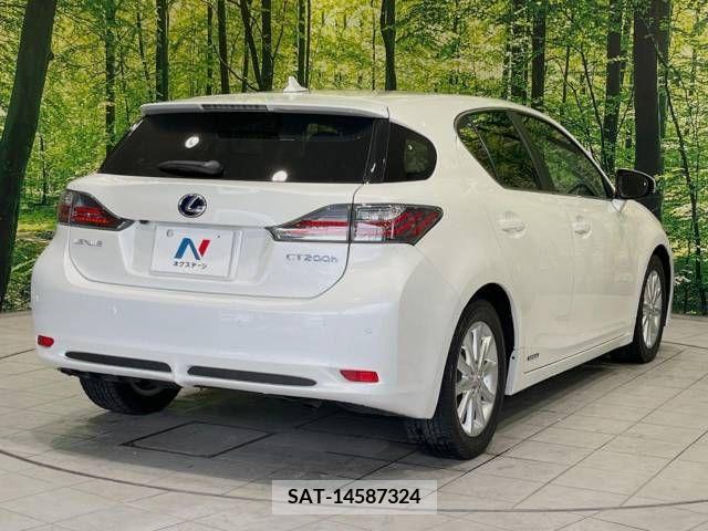 Lexus CT 2011-05 275576-17