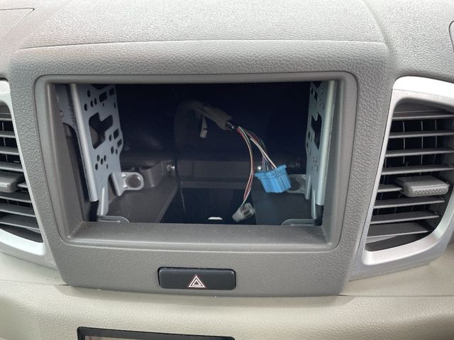 Suzuki SPACIA 2015-03 182728-10