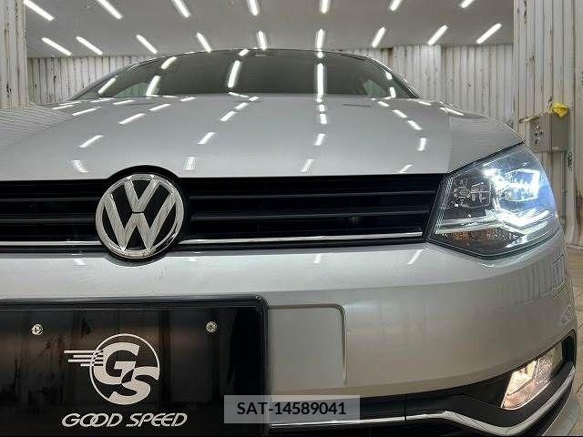 VolksWagen POLO 2017-10 223945-17