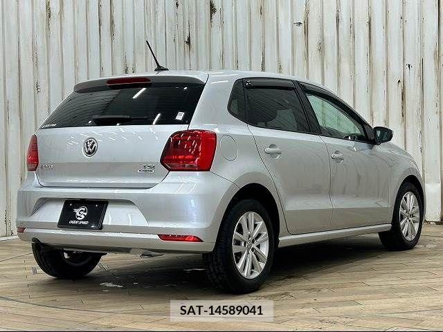 VolksWagen POLO 2017-10 223945-15