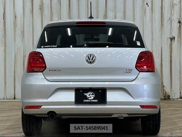 VolksWagen POLO 2017-10 223945-12