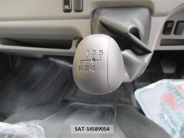 Mitsubishi CANTER 2024-02 294477-10