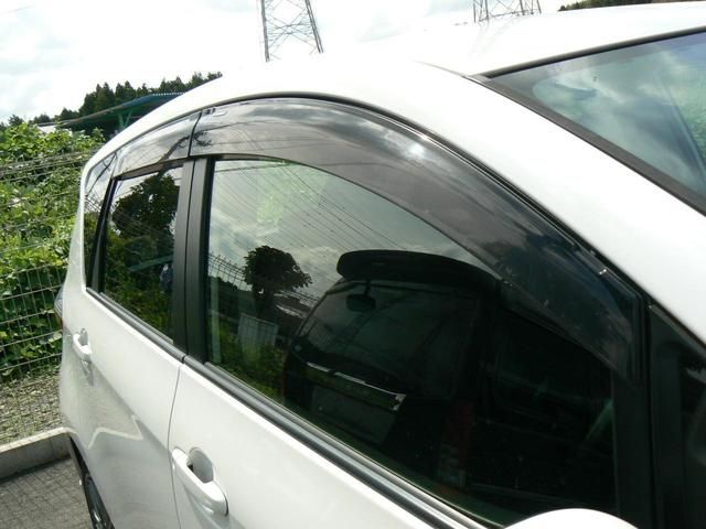 Toyota RACTIS 2013-01 9730-17