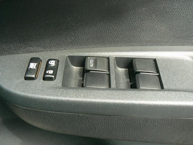 Toyota RACTIS 2013-01 9730-12